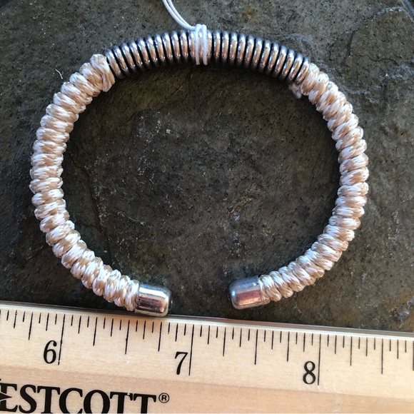 🌼 Wrapped Spring Cuff Bracelet 🌼 - Picture 4 of 8